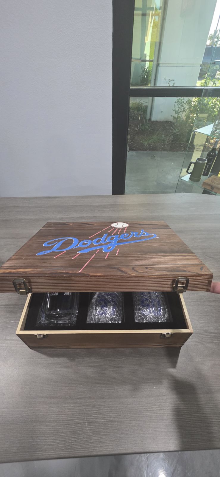 Customizable Diamond Decanter with Set of 4 Custom Whiskey Glasses